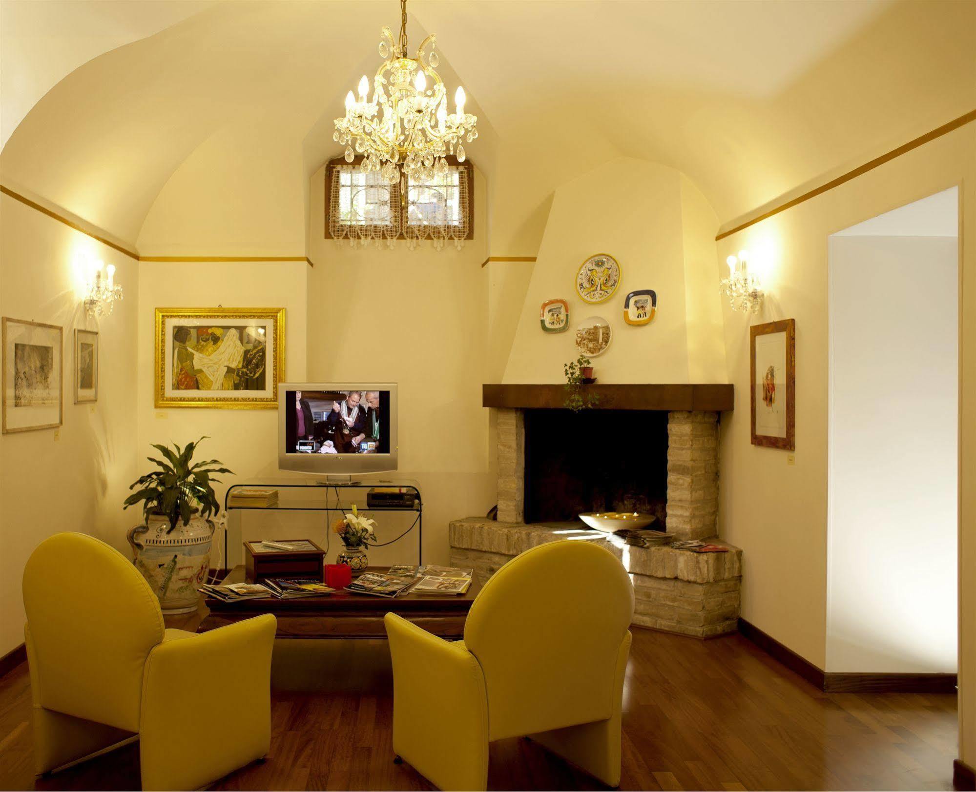 Deco Hotel Perugia Buitenkant foto
