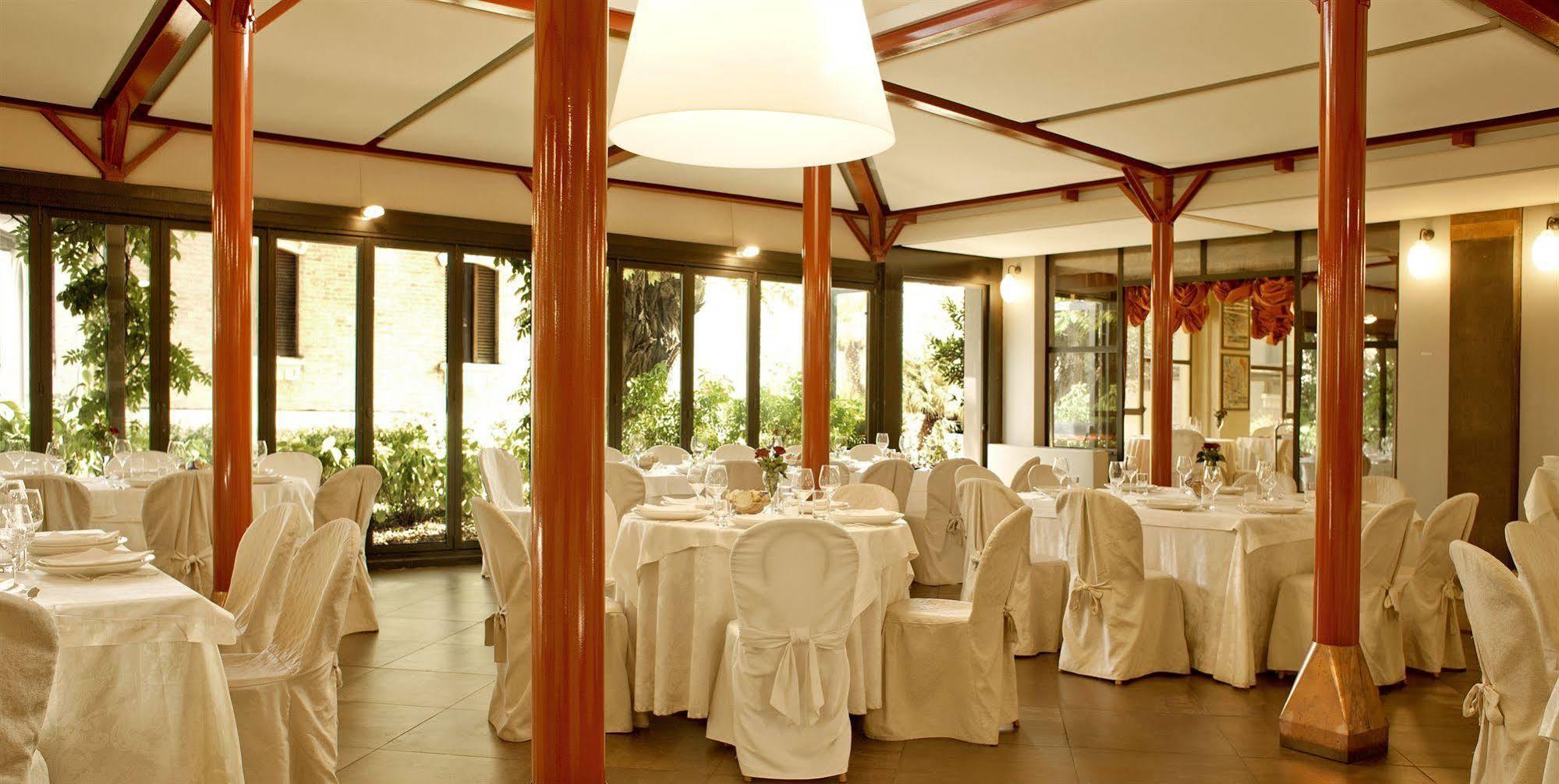 Deco Hotel Perugia Buitenkant foto